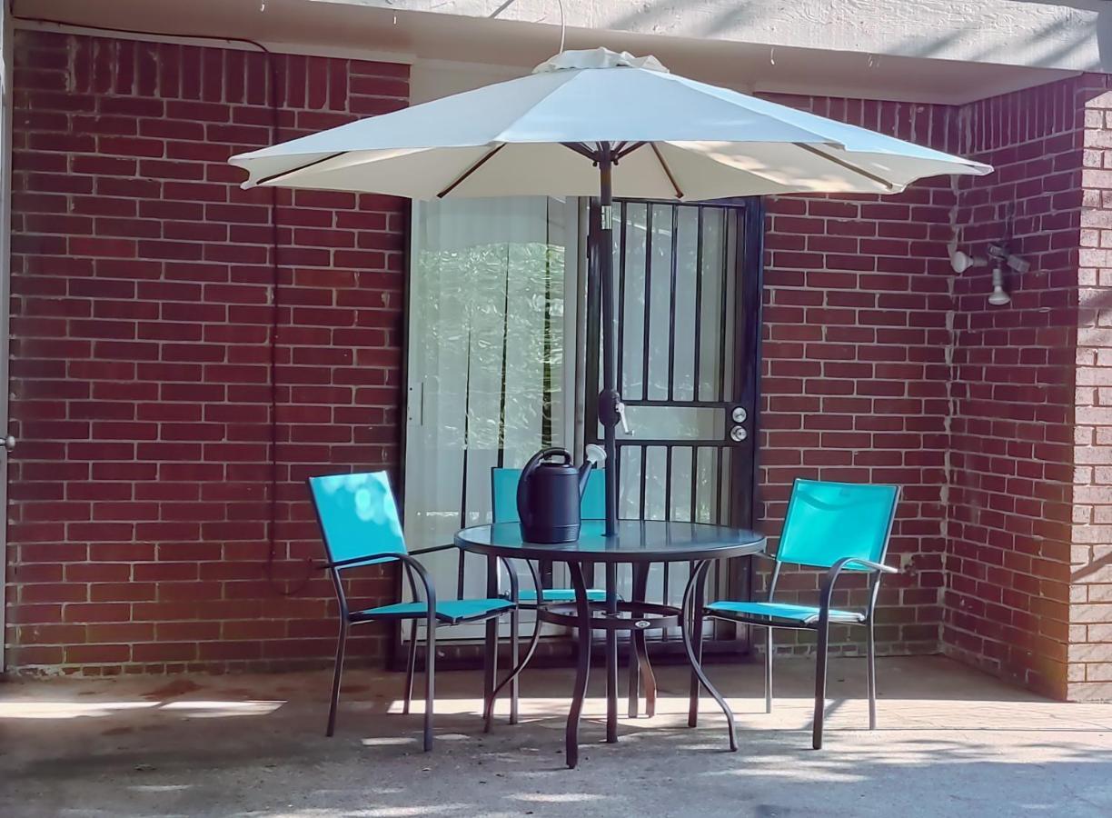 Appartamento Zen'S Retreat North Little Rock Esterno foto